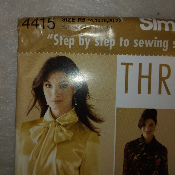Simplicity 4415 Misses blouse in 5 styles w/optional self tie. Sz 14-22 - Picture 2 of 5